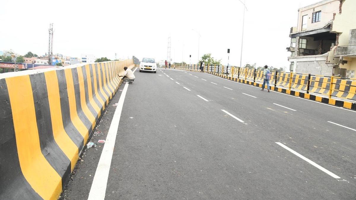 Telangana CM inaugurates 400-metre-wide bridge connecting Moosarambagh and Amberpet