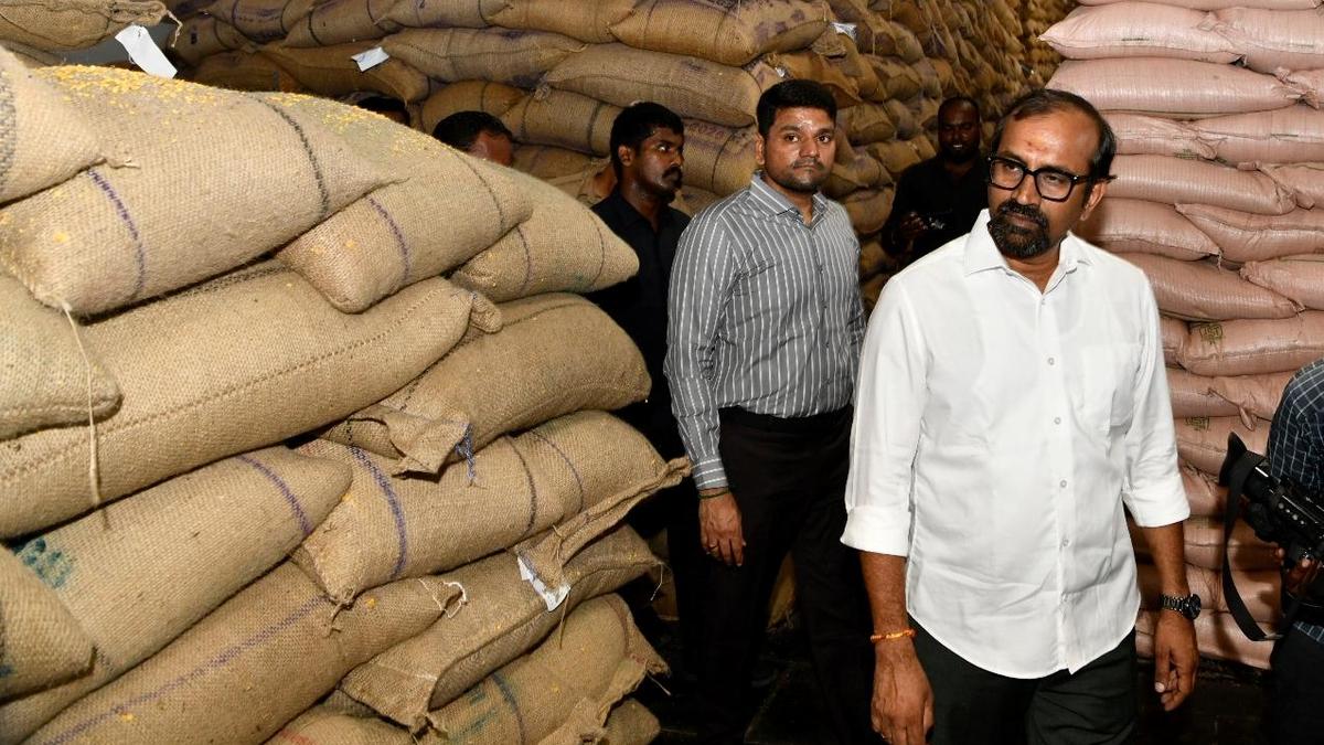 T.N. Government to Offer Onions at ₹35/kg in Urban Fair Price Shops for Price Control