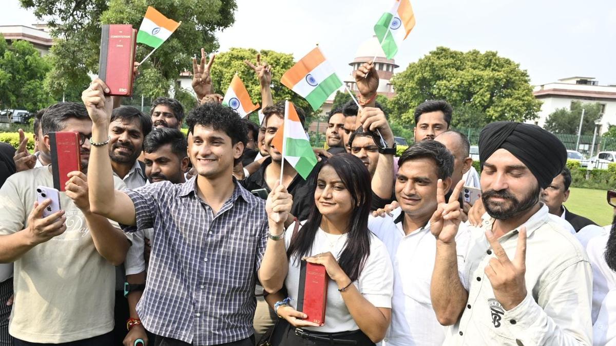 Supreme Court Quashes FIRs Against NEET Protesters, Citing Article 142 in Landmark Decision