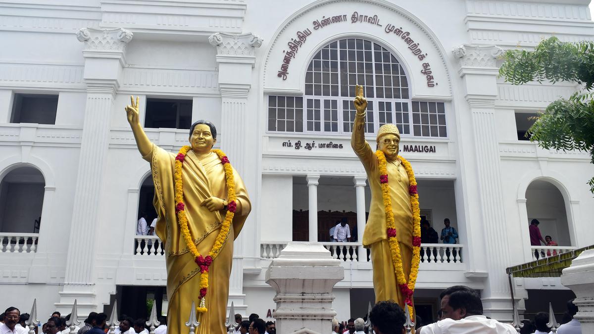 AIADMK District Secretaries to Convene Crucial Meeting in Chennai on September 6