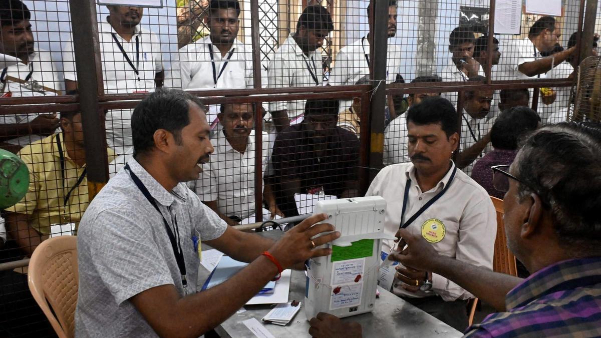 Supreme Court Seeks Government's View on Totalisers; Election Commission Warns of EVM Misconceptions