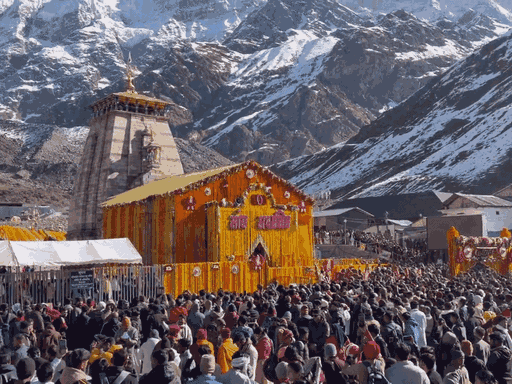 चारधाम यात्रा में अगस्त का रिकॉर्ड: 4 साल में सबसे ज्यादा 2.31 लाख श्रद्धालु पहुंचे