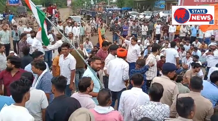 यूजीसी रोल बेक और आरक्षण को आर्थिक आधार पर करने को लेकर जंगी प्रदर्शन