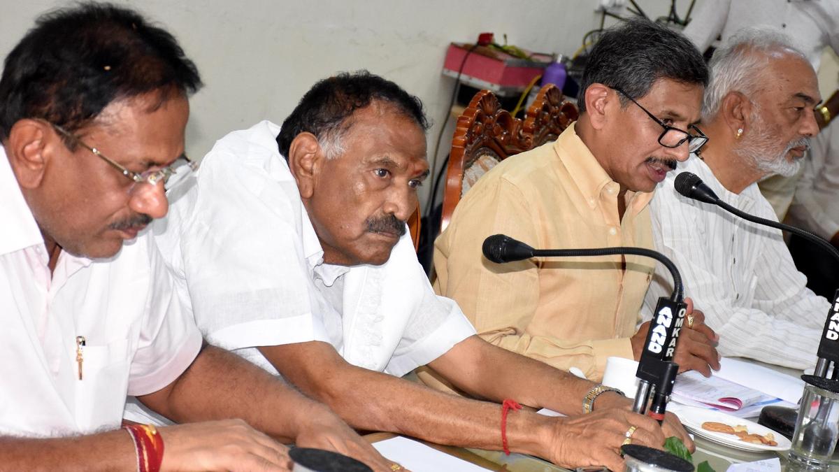 Karnataka's Urban Areas Receive 30% Funding Despite Housing 40% of Population: Minister Balakrishna