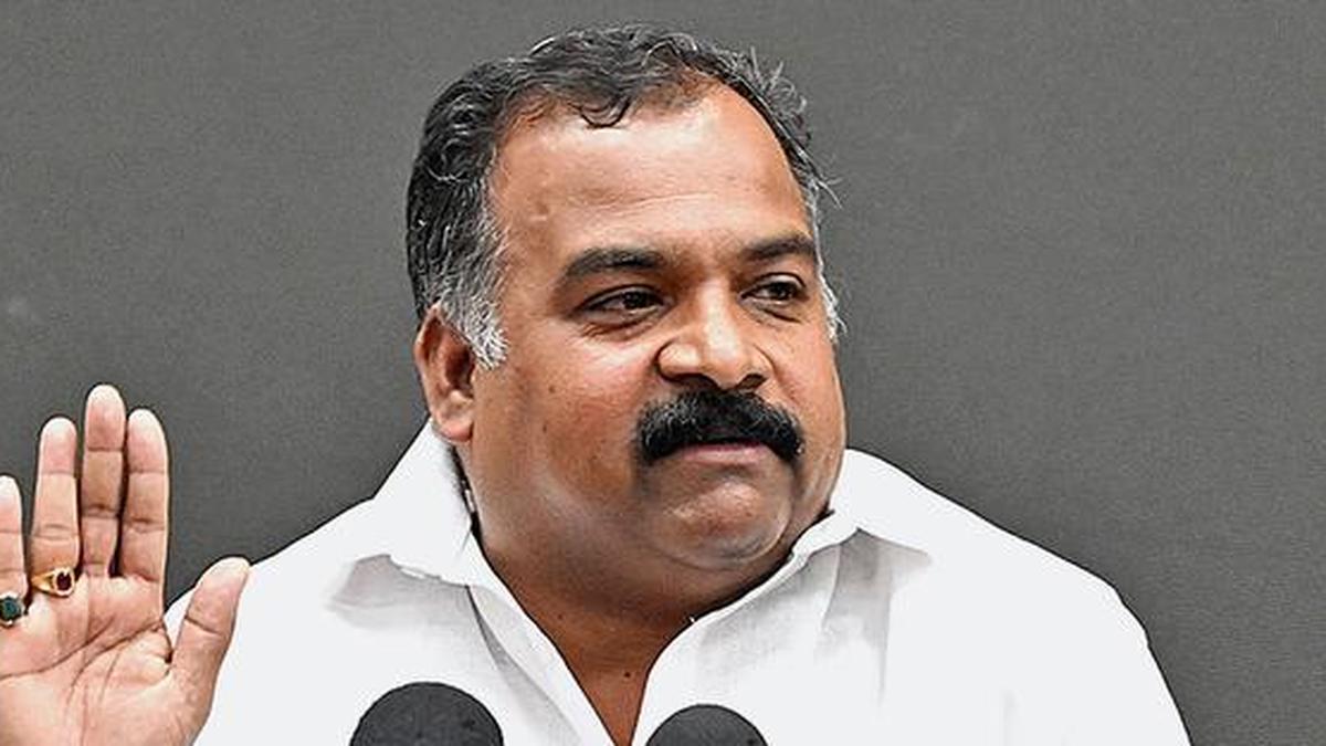TNCC Chief Backs Vijay as CM, Endorses Rahul Gandhi for PM