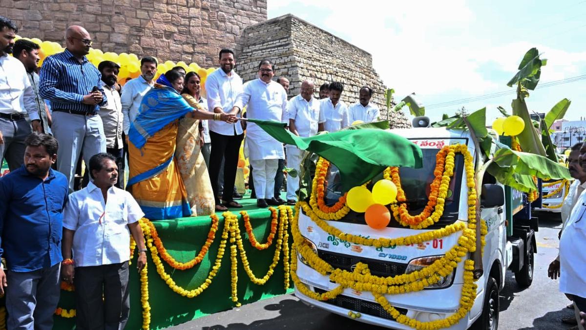 Kurnool Rolls Out First 30 of 91 Sanctioned Electric Garbage Vehicles