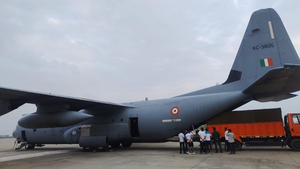 India Sends Over Five Tonnes of Medicines and Rescue Team to Aid Nepal Floods