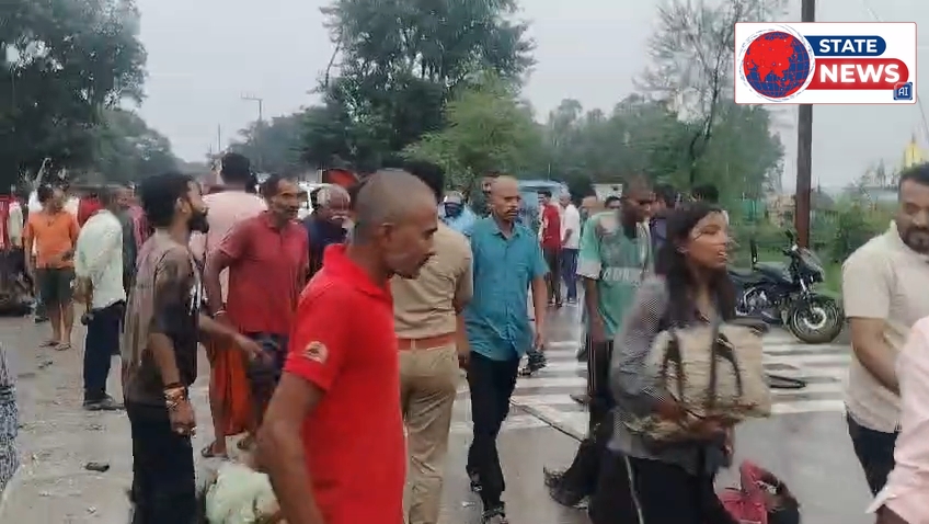 रीवा-सीधी मार्ग पर भीषण हादसा: मौत बनकर आया बल्कर, बस को मारी जोरदार टक्कर
