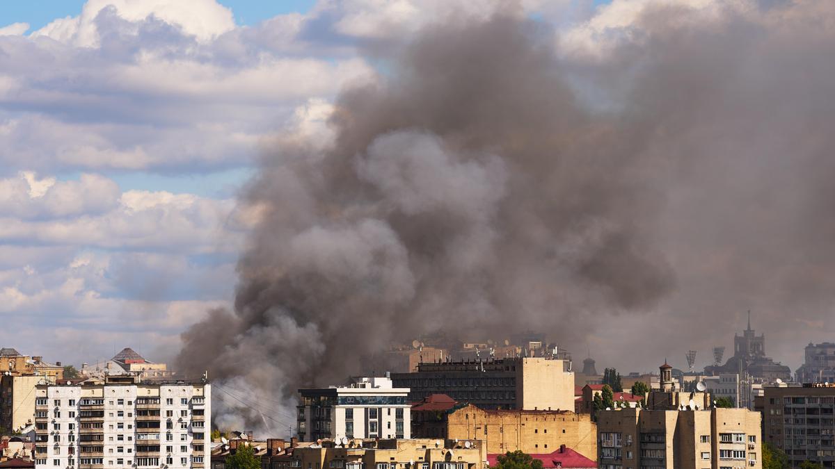 Russian Strikes Kill Two in Ukraine Amid Escalating Tensions Between Moscow and Kyiv