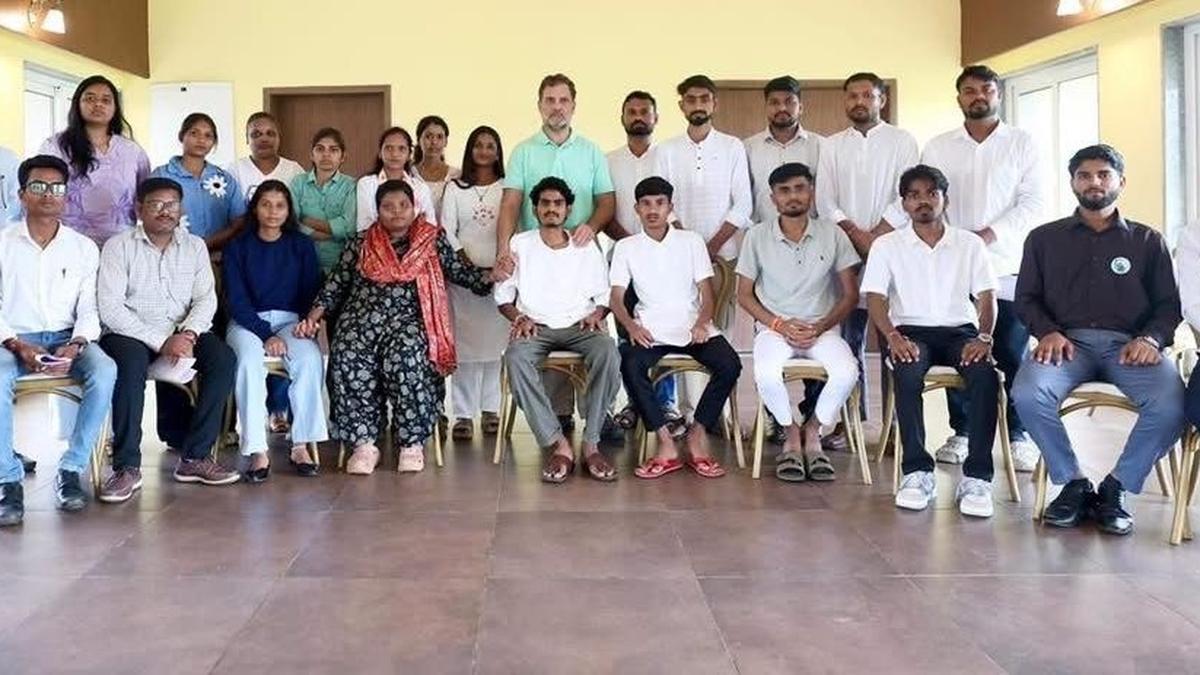 Rahul Gandhi Urges Maharashtra Congress Leaders to Uphold Party Ideals Amid Key Political Challenges
