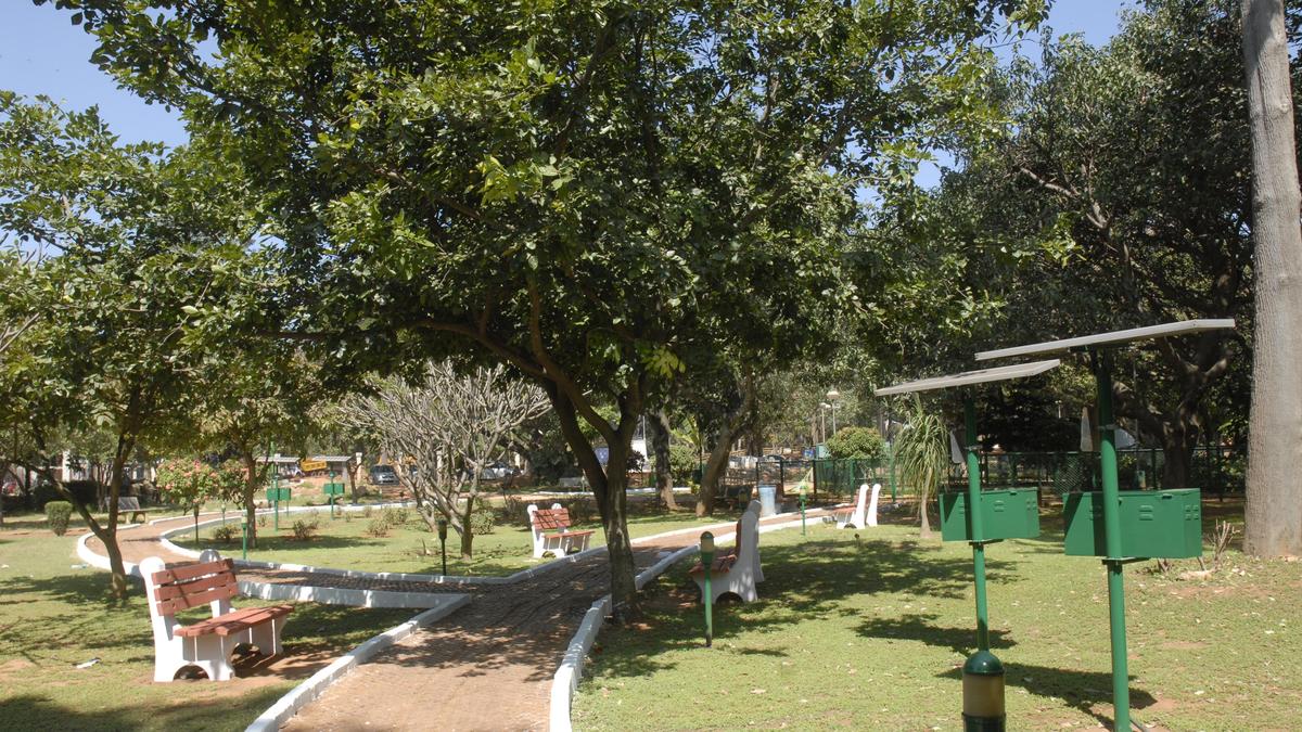 Bengaluru Bill Proposes 5% Park Land Diversion Amid Past Amendment Precedents