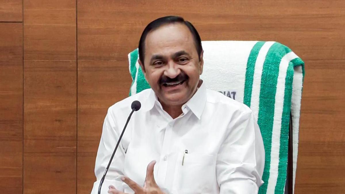 Kerala CM Seeks Centre's Backing for New Coconut Value-Addition Park