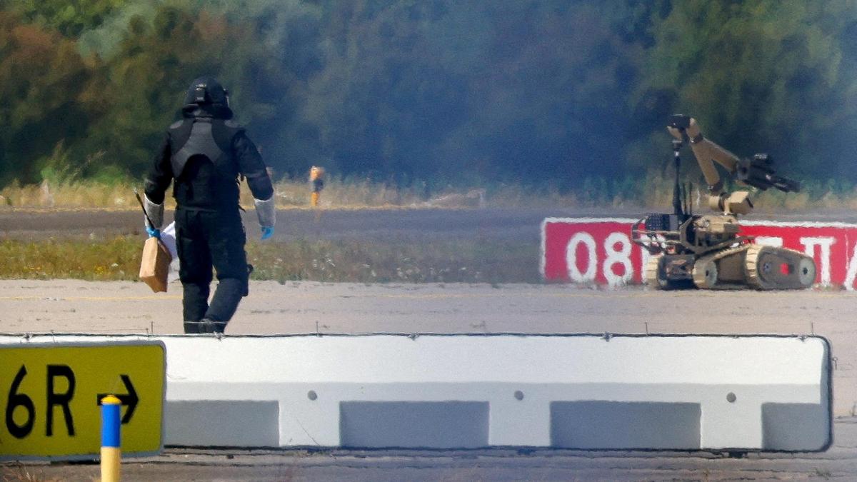 UK Summons Russian Envoy Over Alleged Attack at Leipzig Airport