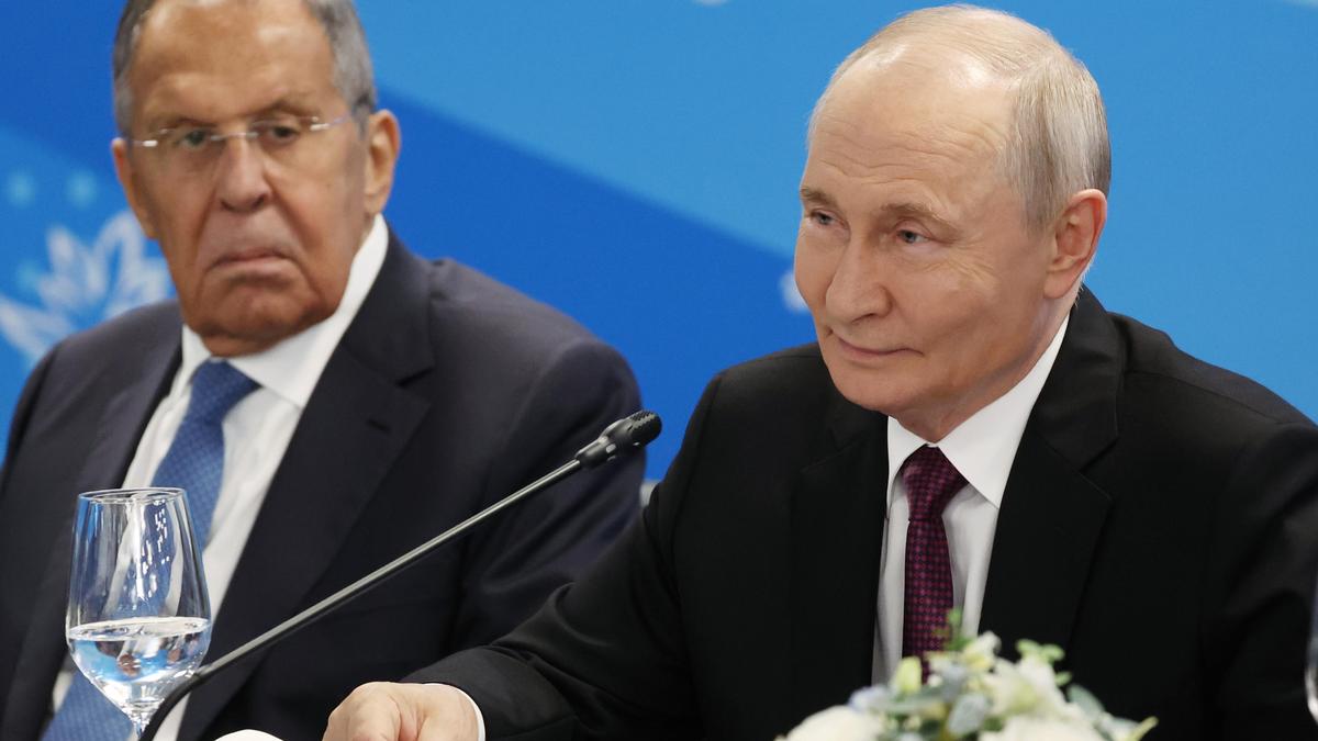 Russia Shutters German Cultural Centers Following Berlin's Accusations of Moscow's Airport Drone Plot