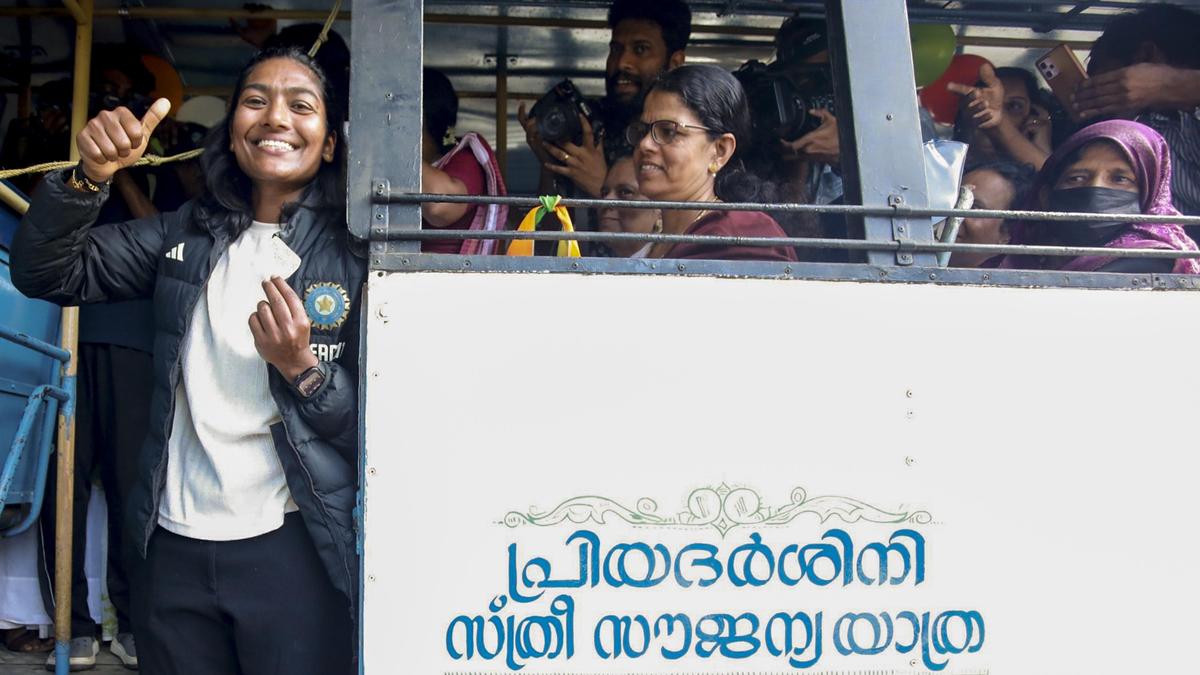 Kerala Panel Suggests Revising Priyadarshini Bus Timings to Support Private Operators