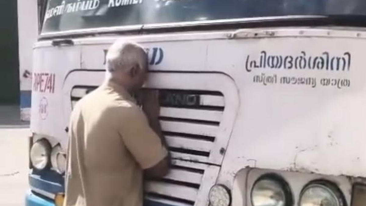 Heartfelt Farewell: KSRTC Driver's Emotional Goodbye to Beloved Bus Captivates Kerala Residents