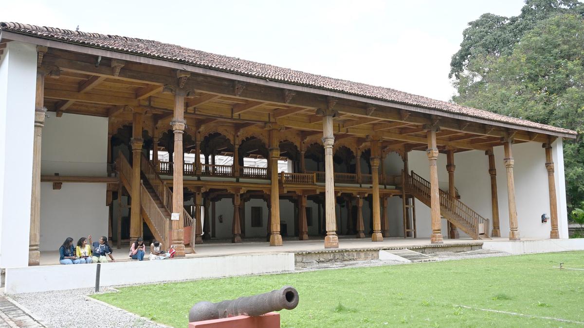 Shivappa Nayaka Palace Revamped: Staff Needed for Maintenance in Shivamogga's Historic Landmark