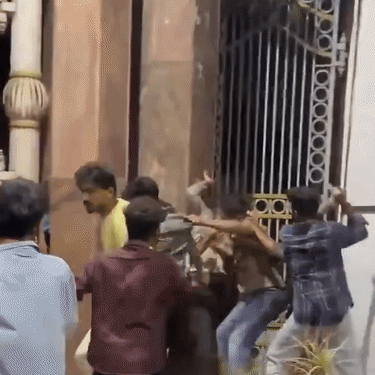 हैदराबाद यूनिवर्सिटी में छात्र गुटों की झड़प: महिला मित्र पर टिप्पणी से तनाव बढ़ा