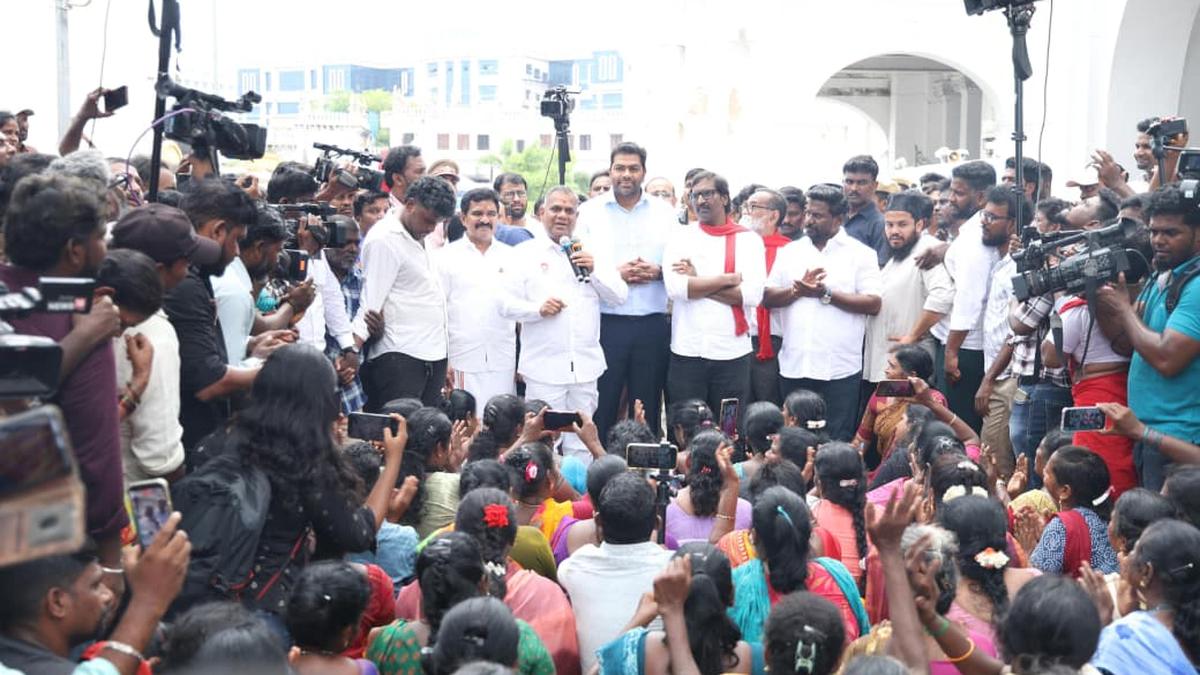 NULM Conservancy Workers in Chennai Temporarily Halt Protests Over Pay Dispute