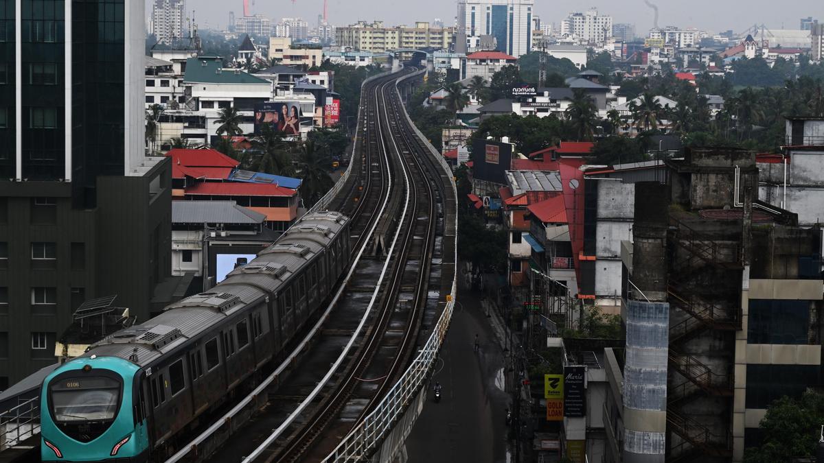 Kochi Metro Expands: 17 New Train Rakes Needed for Kakkanad and Airport Extensions