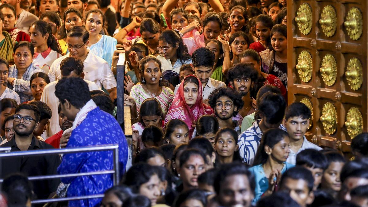 Hyderabad Celebrates Krishna Janmashtami with Vibrant Colors, Music, and Midnight Prayers