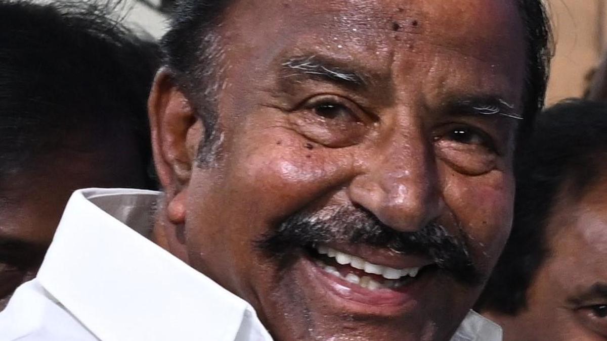 DVAC Raids Former Minister K.N. Nehru's Tiruchi Residence in Corruption Probe