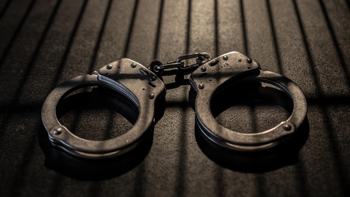 Mumbai Police Invoke MCOCA: Seven Mathadi Workers Arrested for Assault, Four Still Wanted