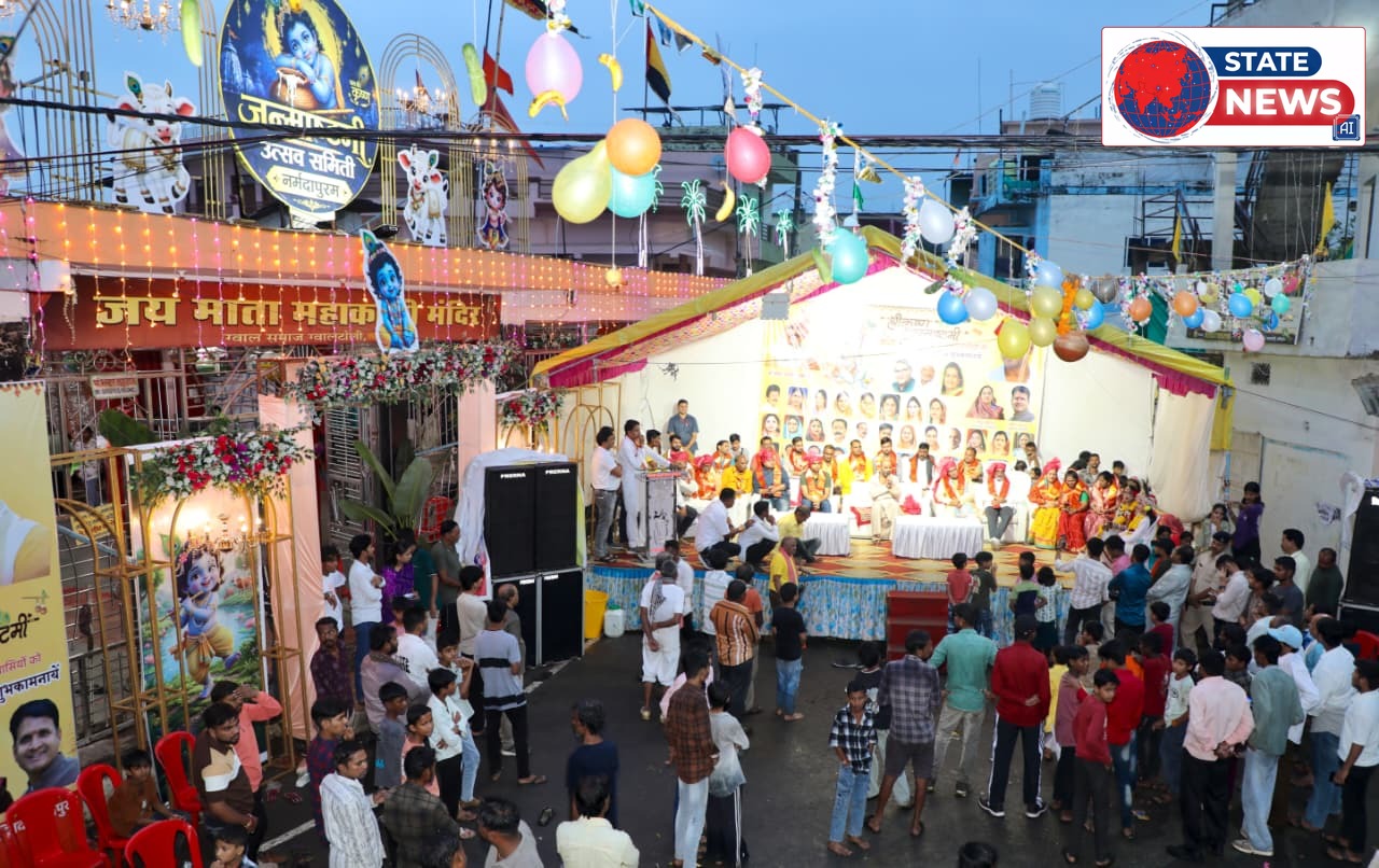जन्माष्टमी पर ग्वालटोली में गूंजा कृष्ण भक्ति का रंग