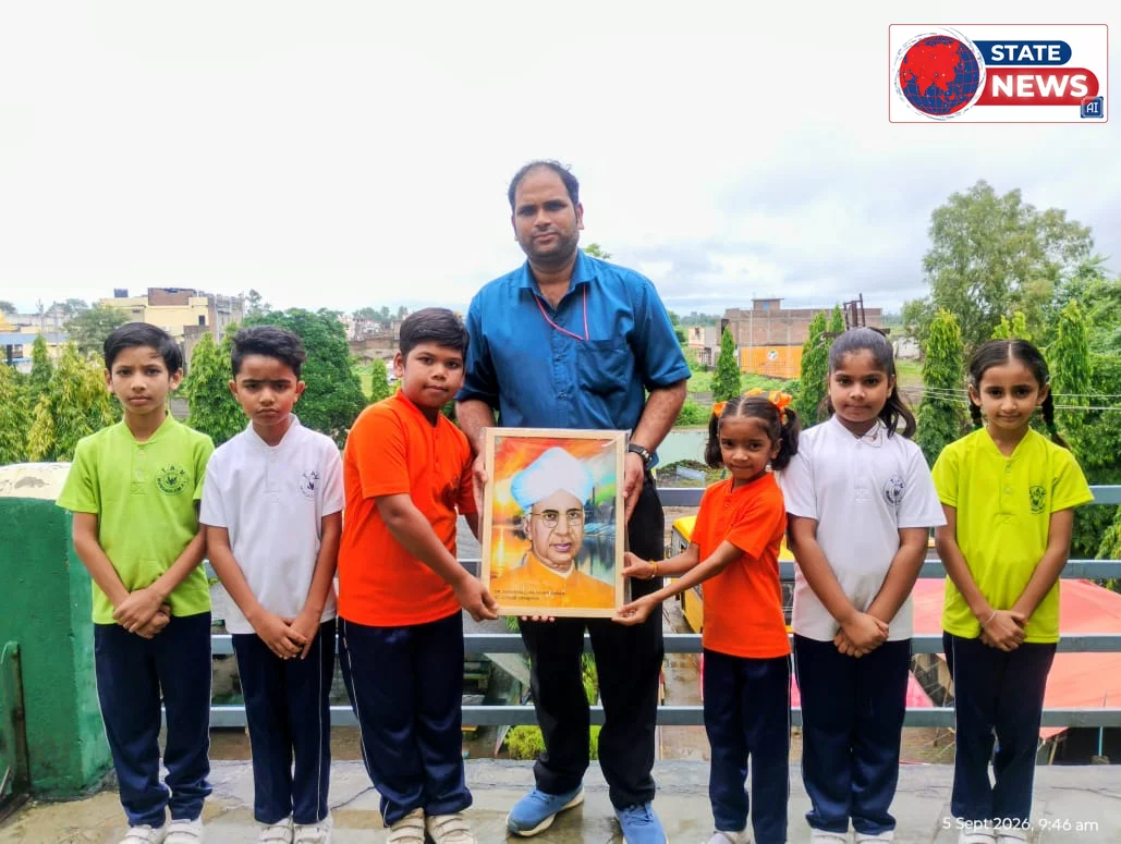 टी ए व्ही स्कूल में शिक्षक दिवस पर विद्यार्थियों ने किया शिक्षकों का सम्मान 