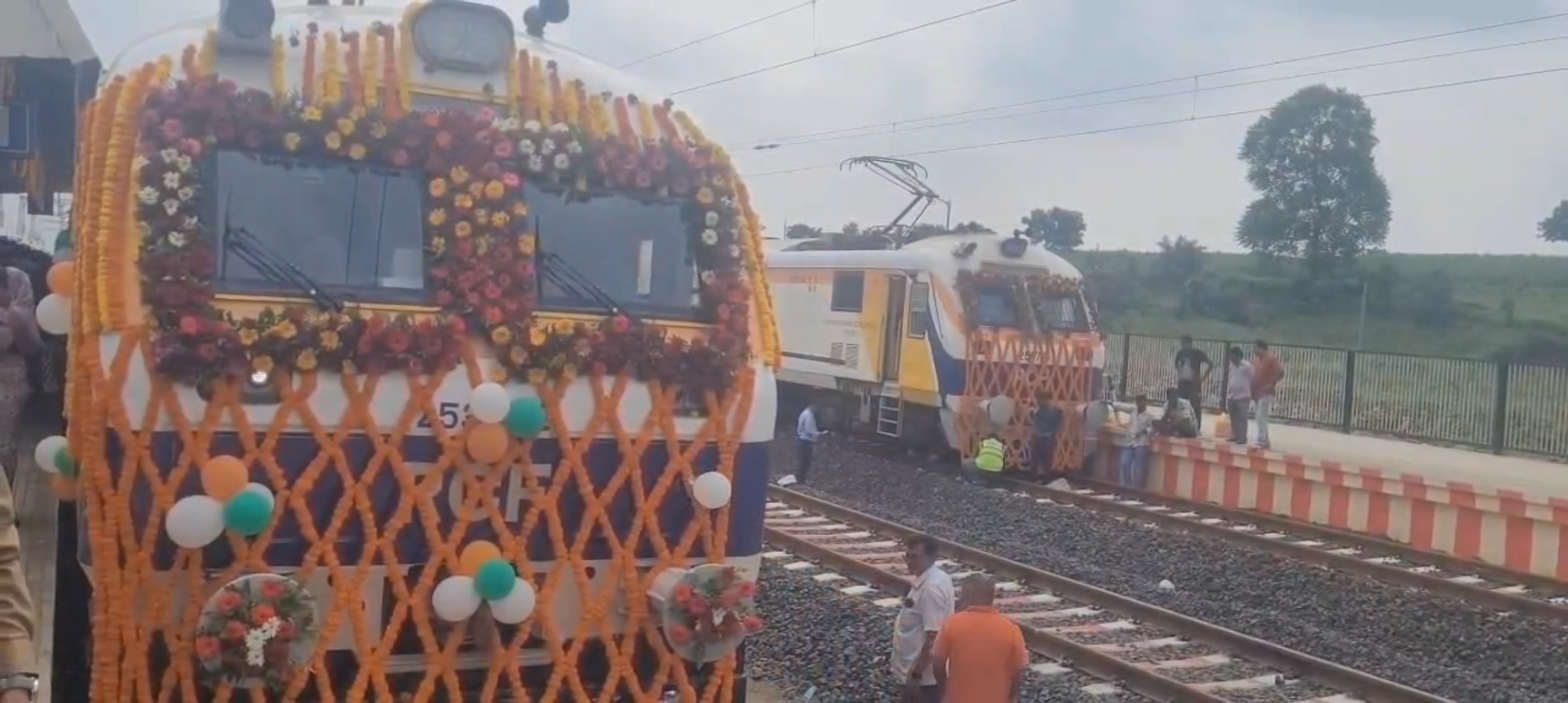 धार जिले के ठंडा में रेल