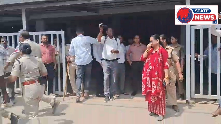 प्रशासन पर दबाव बनाने के लिए निजी नर्सिंग होम की जांच पड़ताल करने पहुंचे कथित नेताओं को पुलिस ने किया डिटेन, दी समझाइश, और फिर किया रिहा, प्