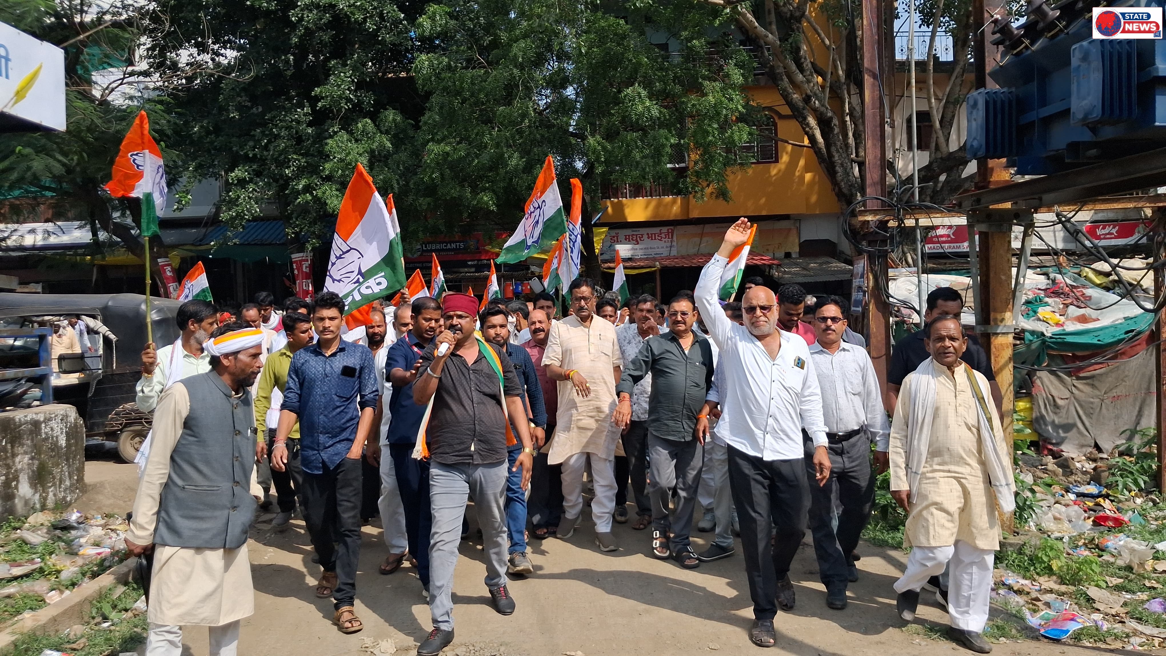 बिगड़ी कानून-व्यवस्था के खिलाफ केसली में सड़क पर उतरी कांग्रेस, पूर्व मंत्री हर्ष यादव के नेतृत्व में निकाला विरोध जुलूस