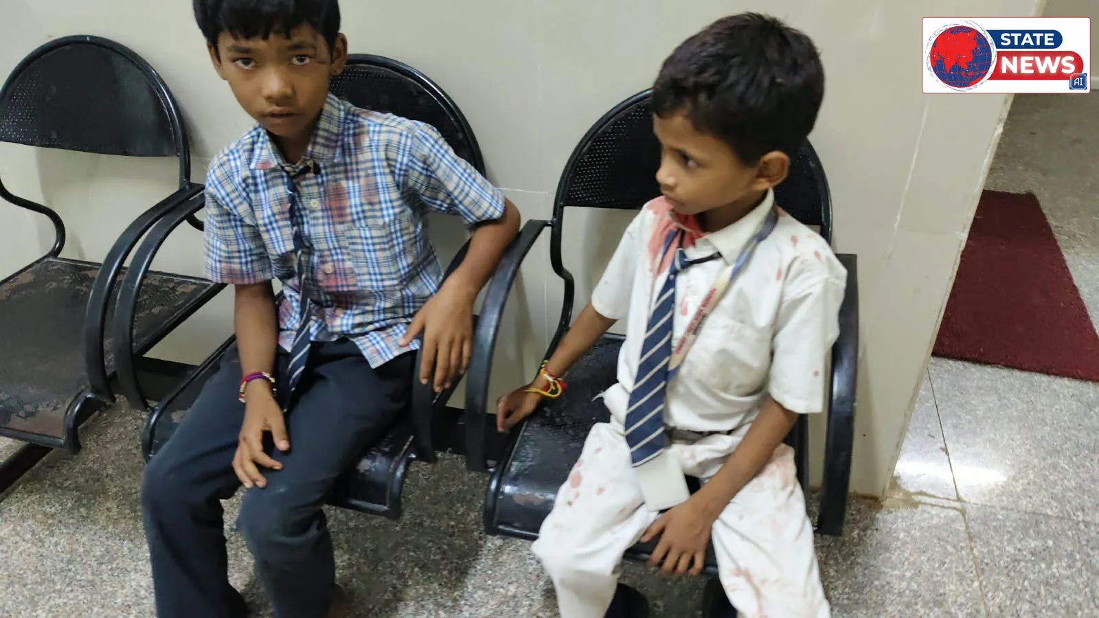 घुघरी में बच्चों को स्कूल ले जाने वाला ऑटो पलटा 15 बच्चे घायल