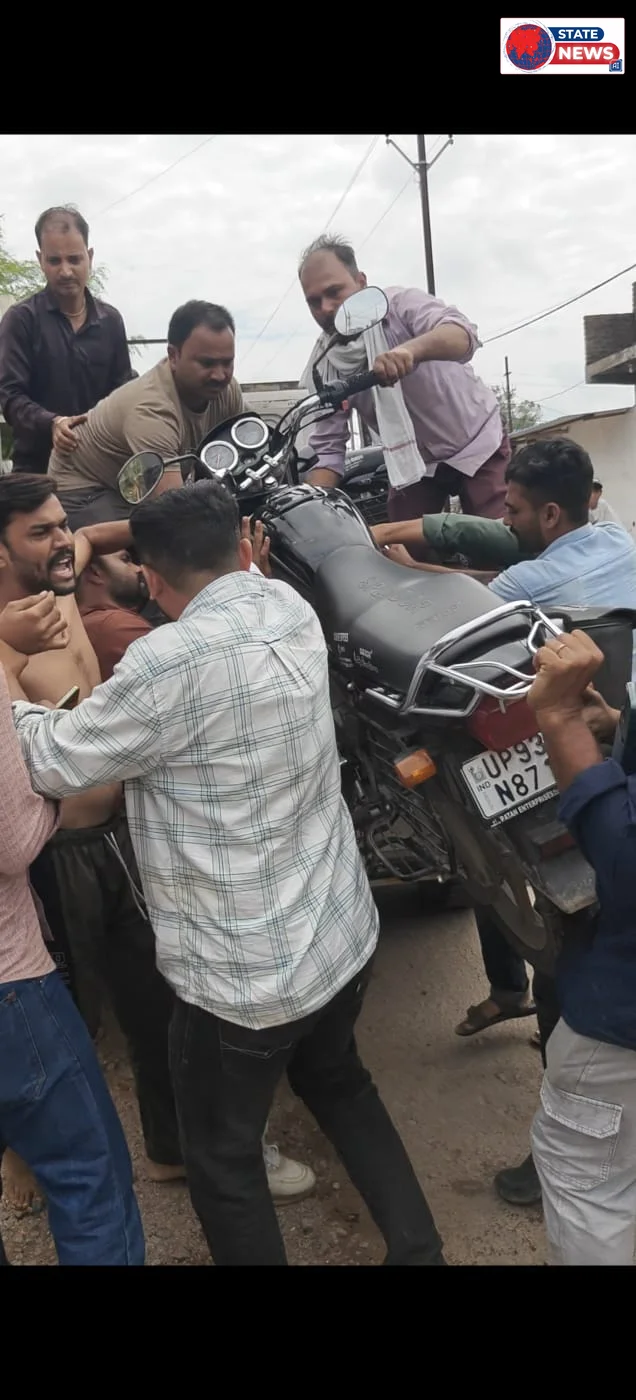 बिजली बिल बकाया ग्राहकों से अपील है कि समय पर अपने बिल का भुगतान करें एवं कुर्की जैसी कार्यवाही से बचें : सीई येमड़े