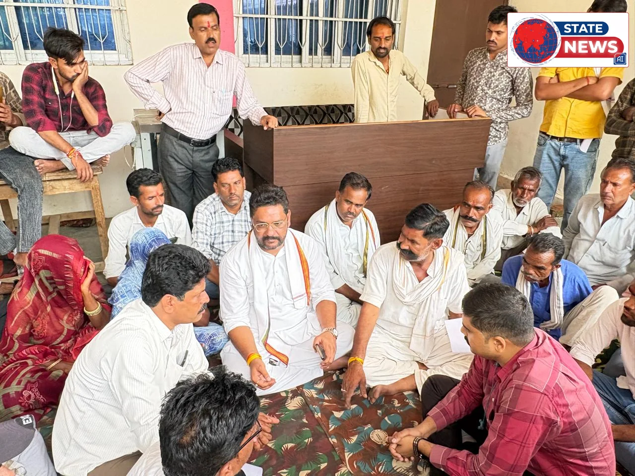 मुंगावली में हड़ताली जनपद सदस्यों के समर्थन में उतरी कांग्रेस, ब्लॉक कांग्रेस ने सौंपा ज्ञापन