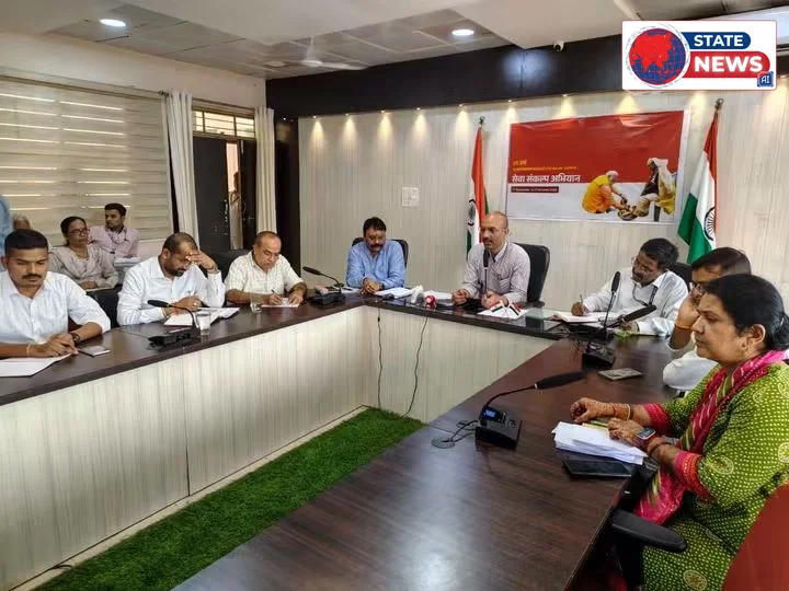 प्रभारी मंत्री ने गूगल मीट के माध्‍यम से सेवा संकल्प अभियान की तैयारियों की समीक्षा