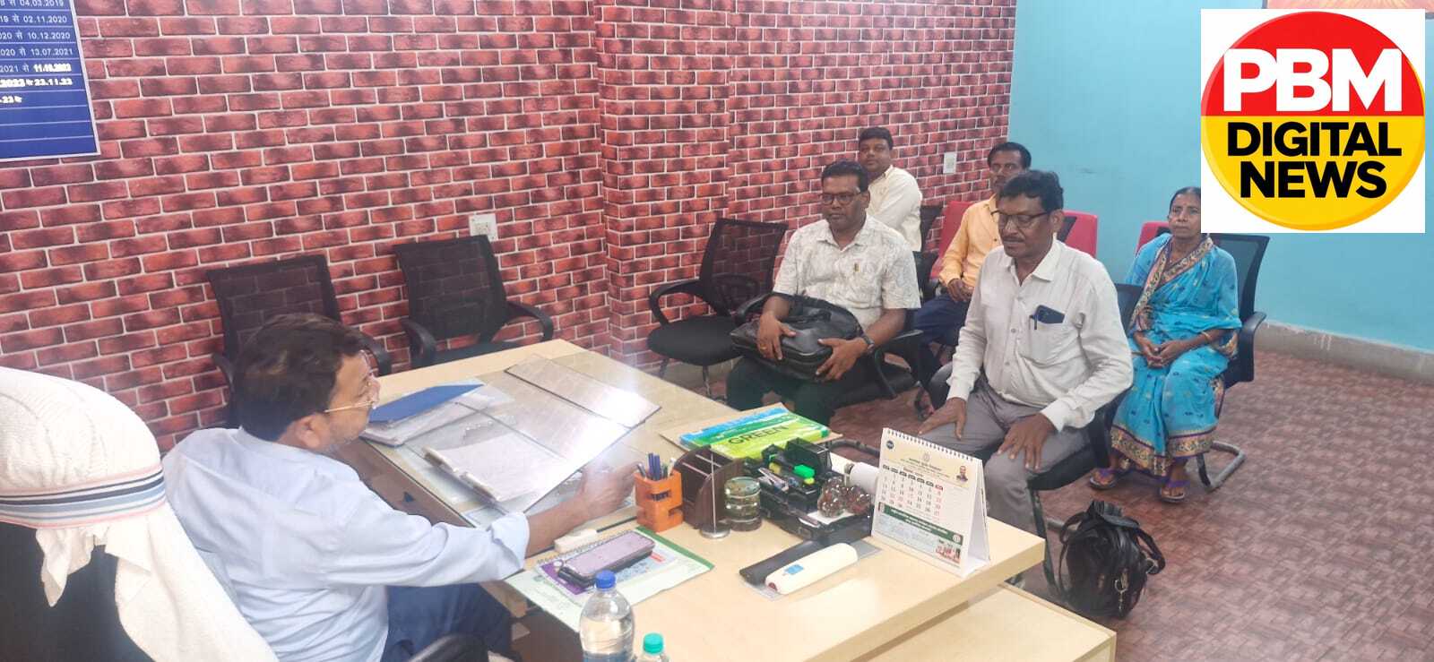 📍*करमाटांड़ में प्रखंड स्तरीय एमडीएम स्टीयरिंग कमेटी की अहम बैठक: मध्याह्न भोजन की गुणवत्ता और स्वच्छता पर बीडीओ ने दिया कड़ा निर्देश*