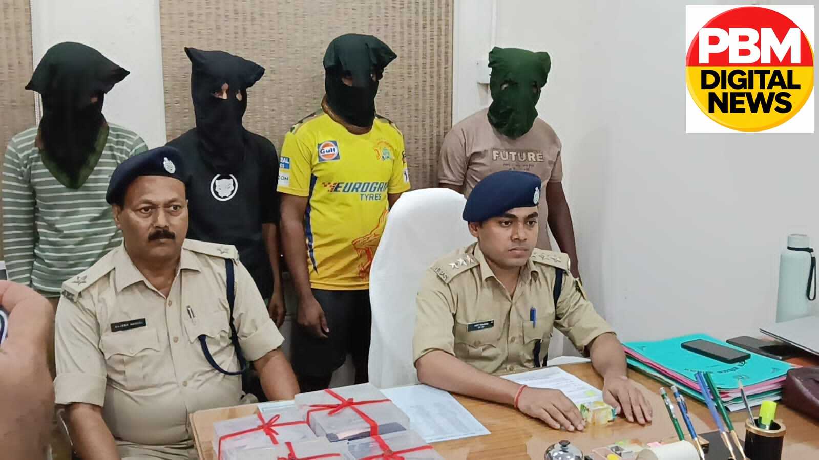 🚨*कैशबैक और फर्जी बैंक अधिकारी बनकर ठगी करने वाले 4 शातिर साइबर अपराधी जामताड़ा से गिरफ्तार; 9 मोबाइल व 10 सिम कार्ड बरामद*
