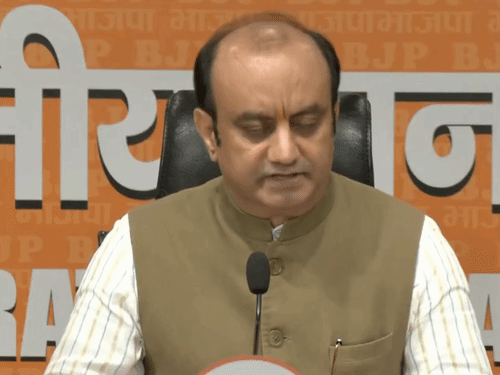 भाजपा का कांग्रेस पर वार: महिला मंत्रियों की कमी से घिरी चार राज्यों की सरकारें