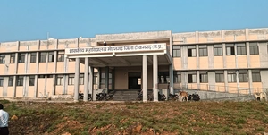 STATE NEWS.AI SPECIAL मोहनगढ़: पानी की बूंद बूंद के लिए तरस रहे शासकीय महाविद्यालय छात्र,  1 किलोमीटर दूर बस स्टैंड जाकर पी रहे है पानी