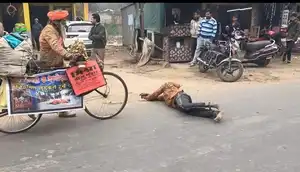 हथकड़ी में हाथ, बेड़ियों में पैर: बेटी की सलामती के लिए पिता का दंडवत संकल्प, 2000KM का सफर
