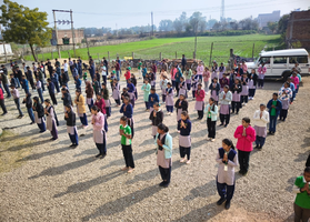 गंगेव - आदर्श नर्मदा उ  मा वि गंगेव मे मनाया गया सामूहिक सूर्य नमस्कार एवं योगा कार्यक्रम।