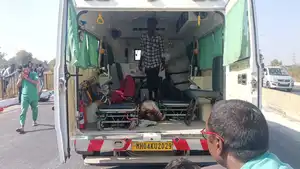 तेज रफ्तार कार का कहर उत्तर प्रदेश में 20 मजदूरों को कुचला लोग सदमे में 