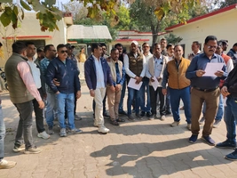 सचिव संघ ने एसपी को सौपा ज्ञापन, 7 दिवस का दिया अल्टीमेटम