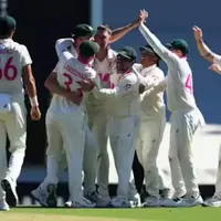 सिडनी में ऑस्ट्रेलिया ने इंग्लैंड को 5 विकेट से हराया:160 रन का...