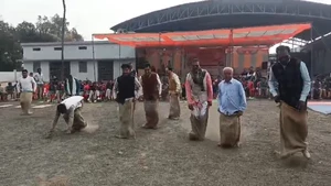 जनप्रतिनिधि-अधिकारी बने खिलाड़ी, कबड्डी से बोरा दौड़ तक गूंजे ठहाके