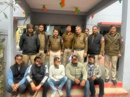 विदिशा गंजबसोदा:-बस स्टैंड पर चाकू अड़ीबाजी व मारपीट करने बाले पाँच लोगों को पुलिस ने किया गिरफ्तार 