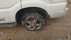 बिलौआ गोलीकांड में बड़ी कार्रवाई, 2 आरोपी गिरफ्तार बिलौआ में हुई गोलीकांड की घटना पर पुलिस ने बड़ी कार्रवाई करते हुए दो आरोपियों को गिरफ्तार कर लिया है।