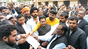 यूजीसी के विरोध में अखिल भारतीय सर्व समाज आया सड़कों पर महामहिम...