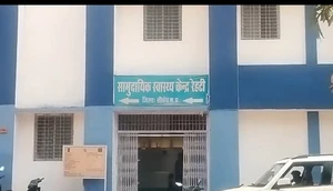 रेहटी में बड़ा हादसा: ट्रैक्टर ट्राली पलटी, 20 लोग घायल